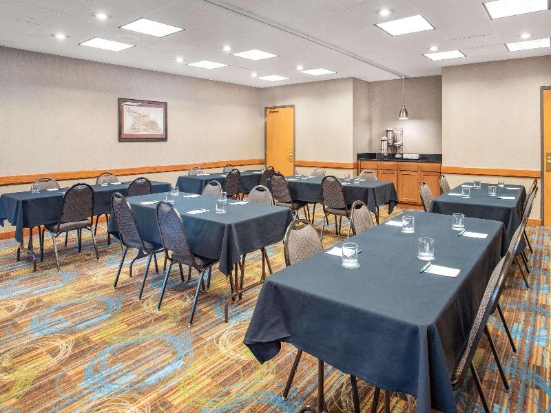 Wingate By Wyndham Lima Downtown image