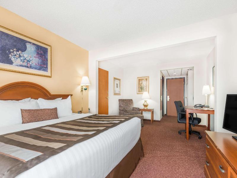 Wingate By Wyndham Lima Downtown image