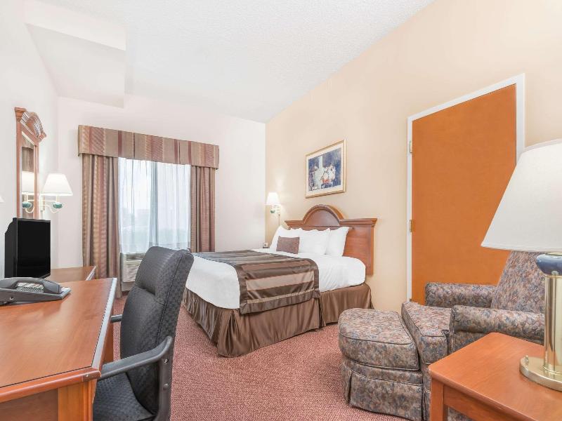 Wingate By Wyndham Lima Downtown image