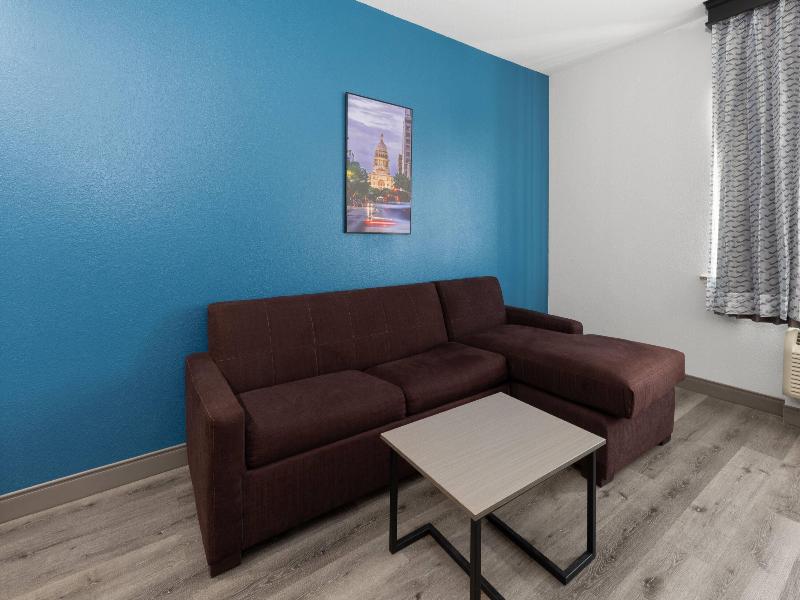 La Quinta Inn & Suites Kyle image