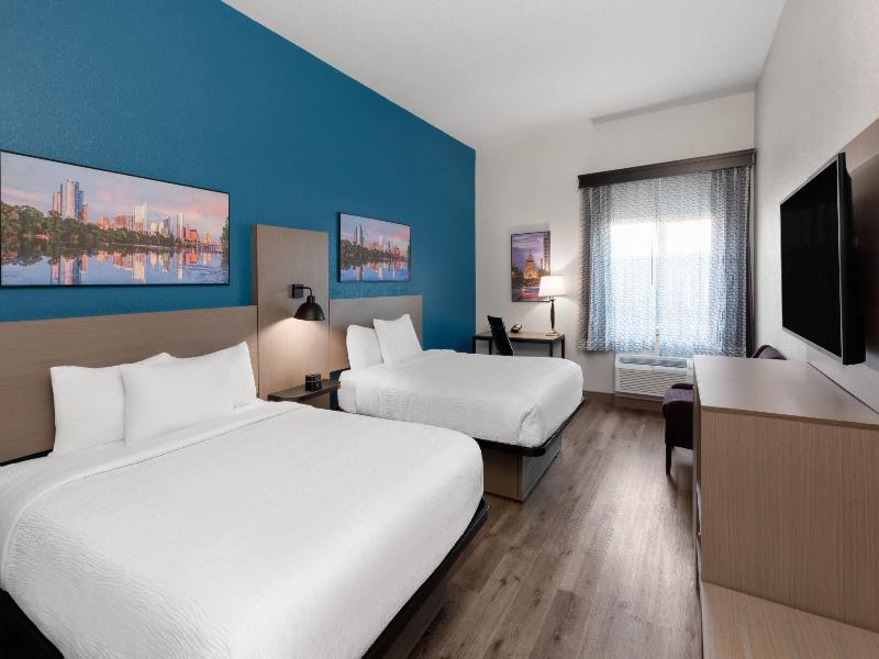 La Quinta Inn & Suites Kyle image