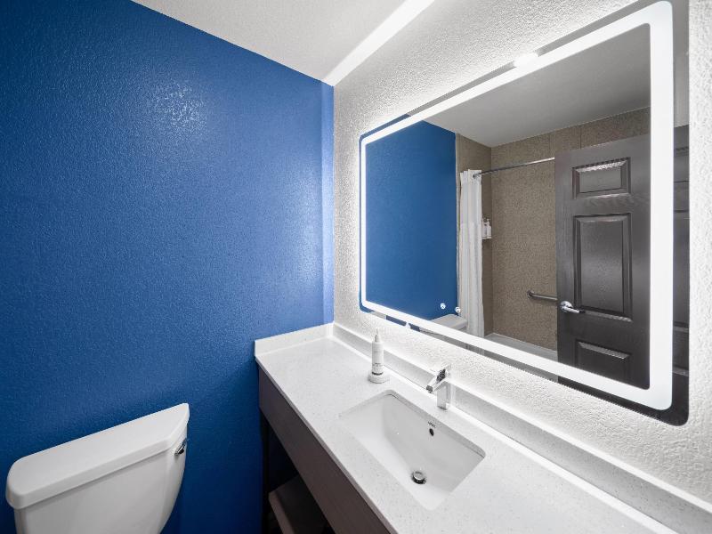 La Quinta Inn & Suites Kyle image