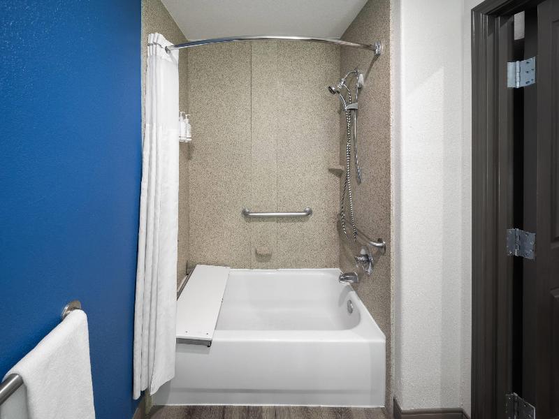 La Quinta Inn & Suites Kyle image