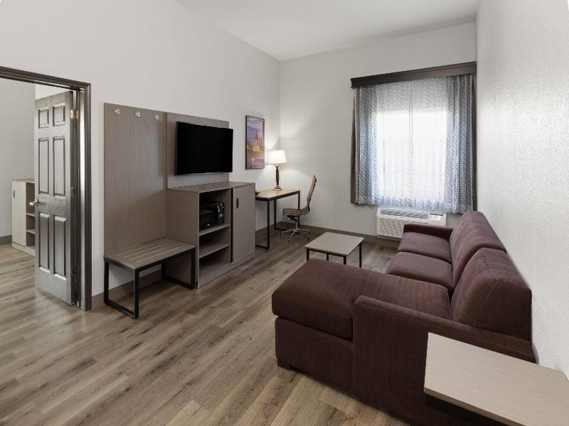 La Quinta Inn & Suites Kyle image