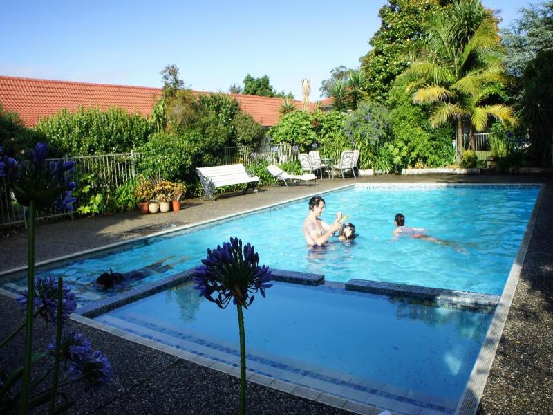 Villa Maxine image