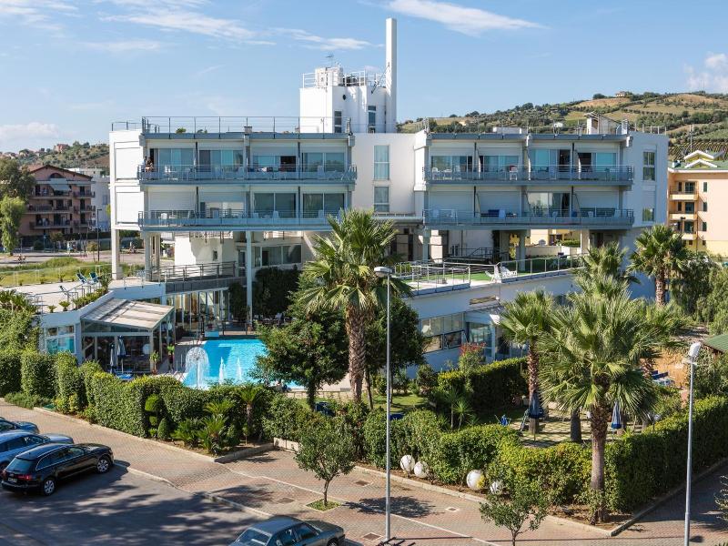 Seapark Spa Resort image