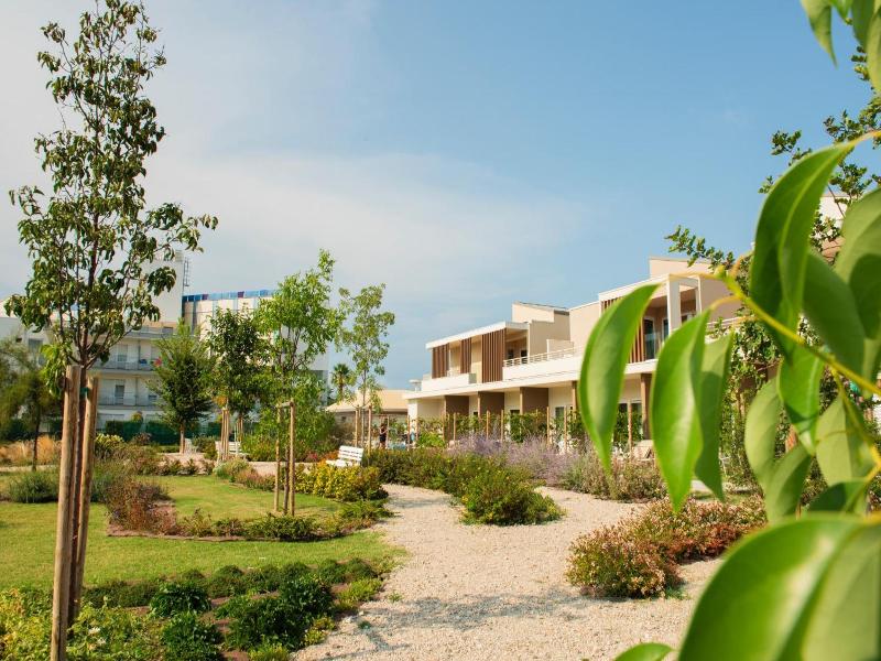 Seapark Spa Resort image