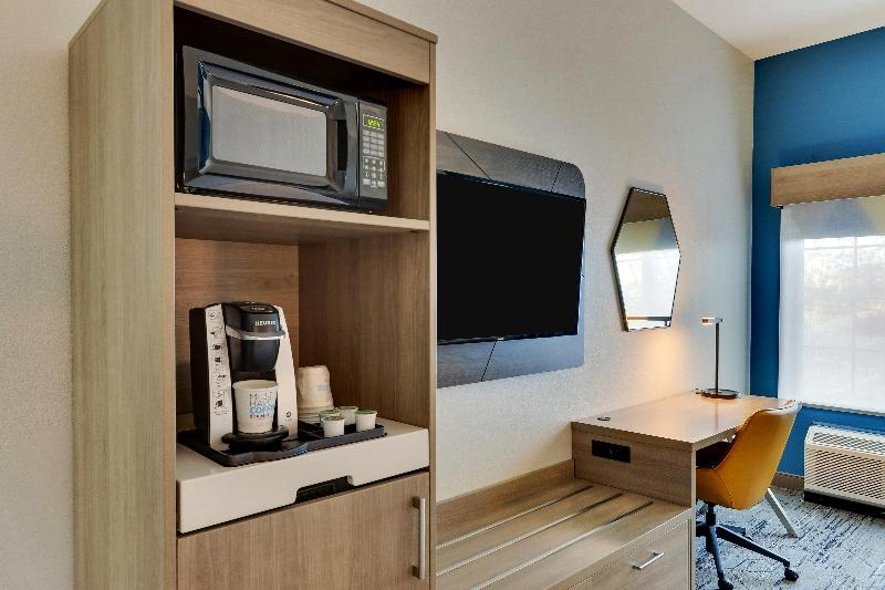 Holiday Inn Express & Suites Ardmore By IHG photo 23