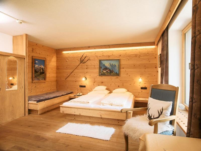 Almis Berghotel image