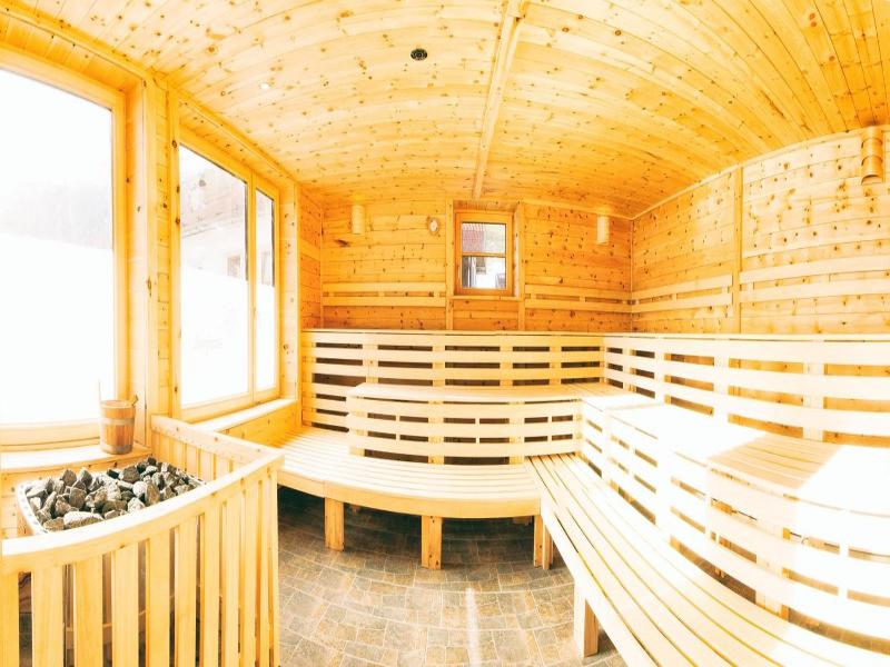 Almis Berghotel image