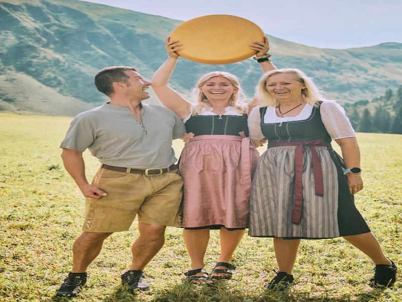 Almis Berghotel image