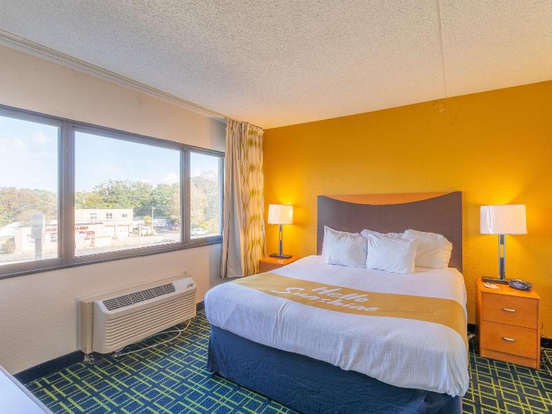 Days Inn by Wyndham Absecon Atlantic City Area image