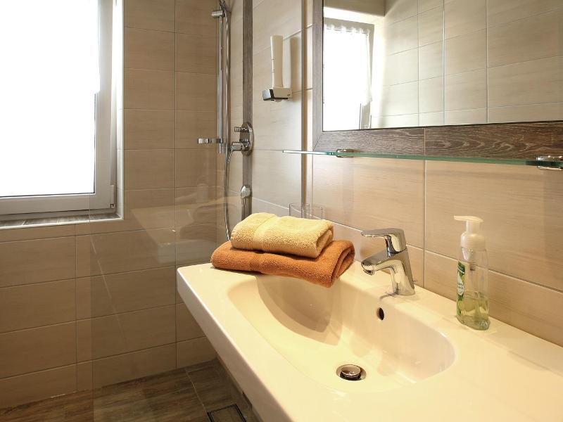 Amontanara image