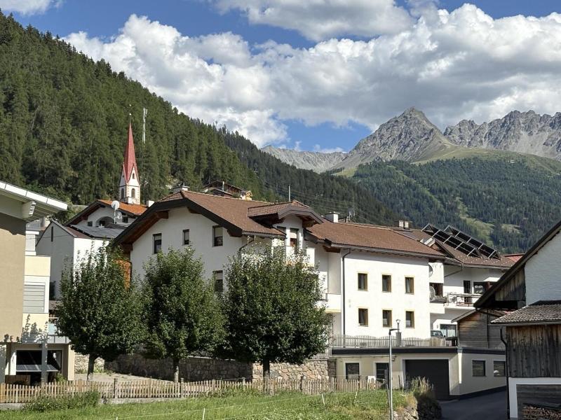 Amontanara image