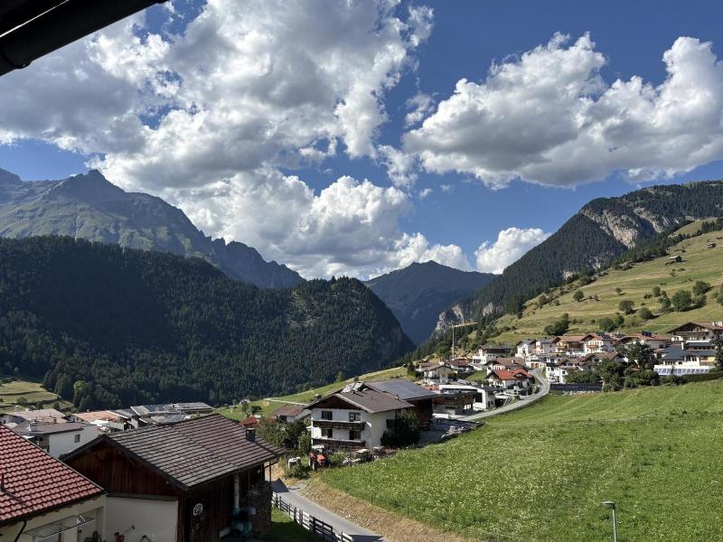 Amontanara image
