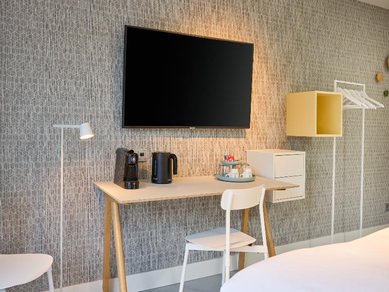 blooming Hotel image