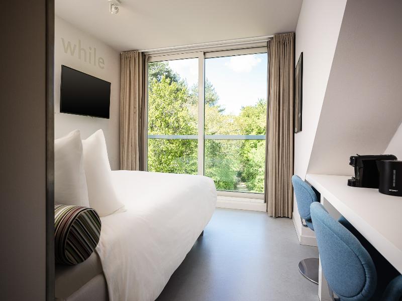 blooming Hotel image