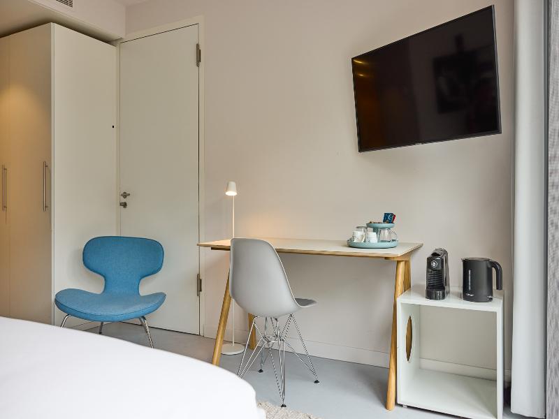 blooming Hotel image