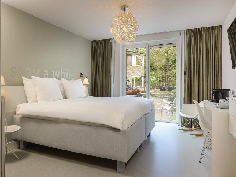 blooming Hotel image