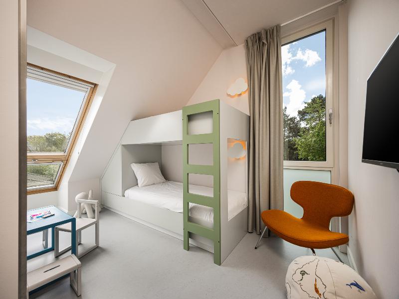 blooming Hotel image