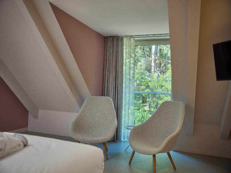 blooming Hotel image