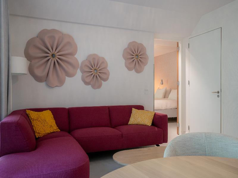 blooming Hotel image