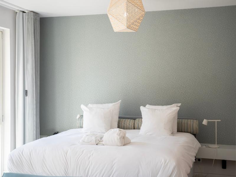 blooming Hotel image