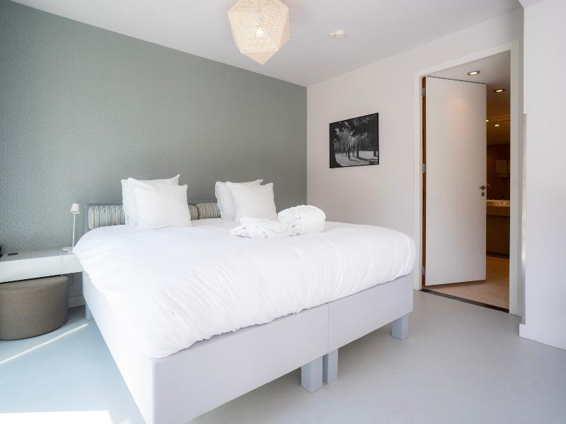 blooming Hotel image