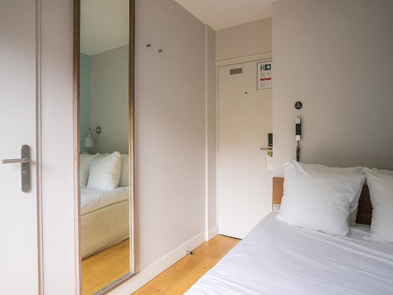 blooming Hotel image