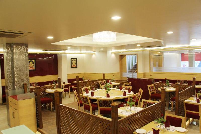 Hotel Mahalaya Dasaprakash