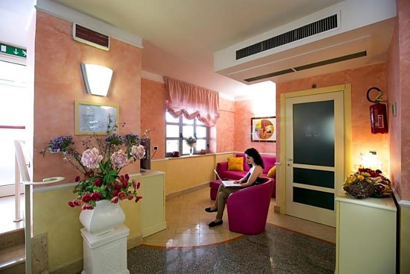 Hotel Le Soleil image