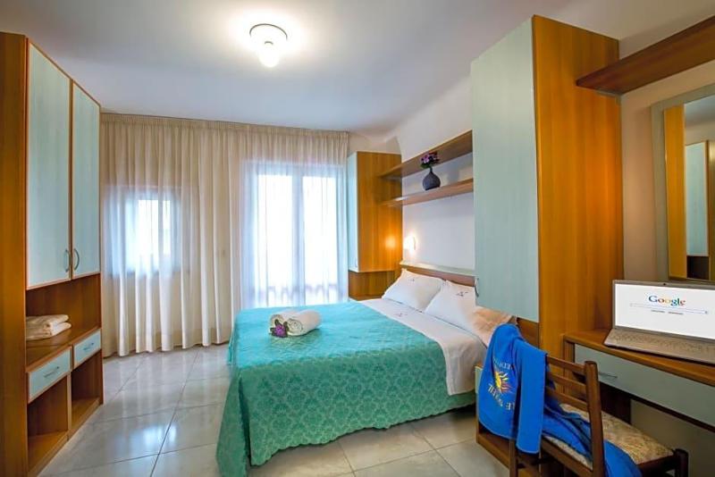 Hotel Le Soleil image