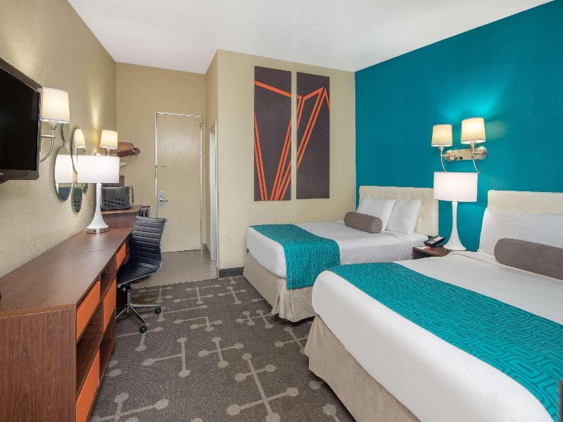 Howard Johnson by Wyndham Athens image