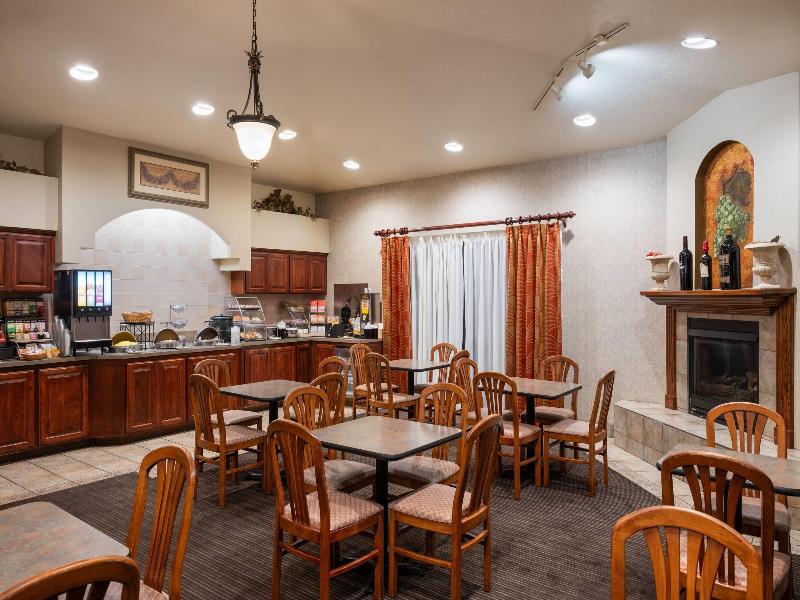 Hawthorn Suites By Wyndham Napa Valley image