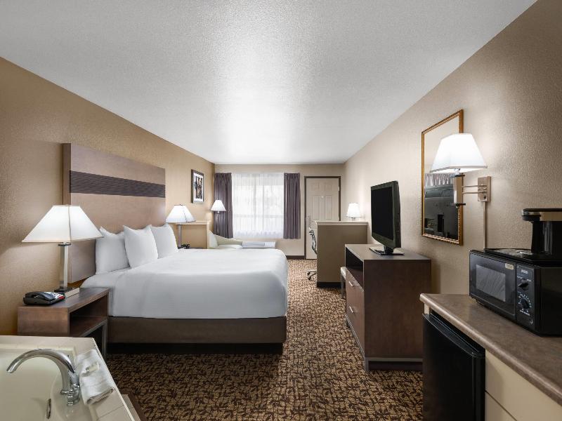 Hawthorn Suites By Wyndham Napa Valley image