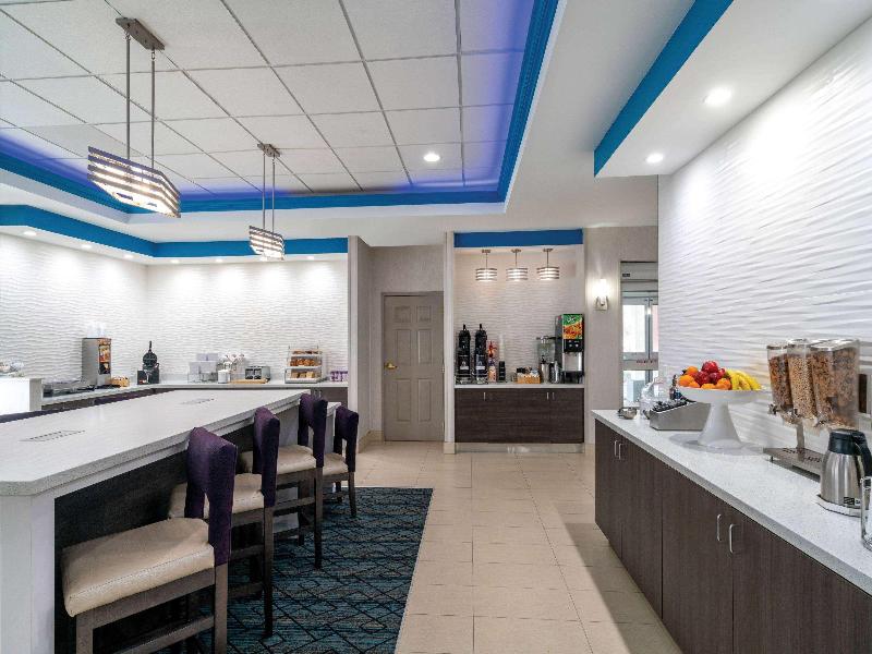 La Quinta Inn & Suites Latham Albany Airport image