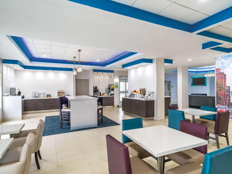 La Quinta Inn & Suites Latham Albany Airport image