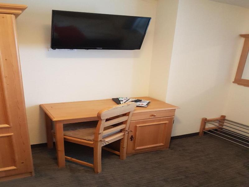Hotel Pariente image