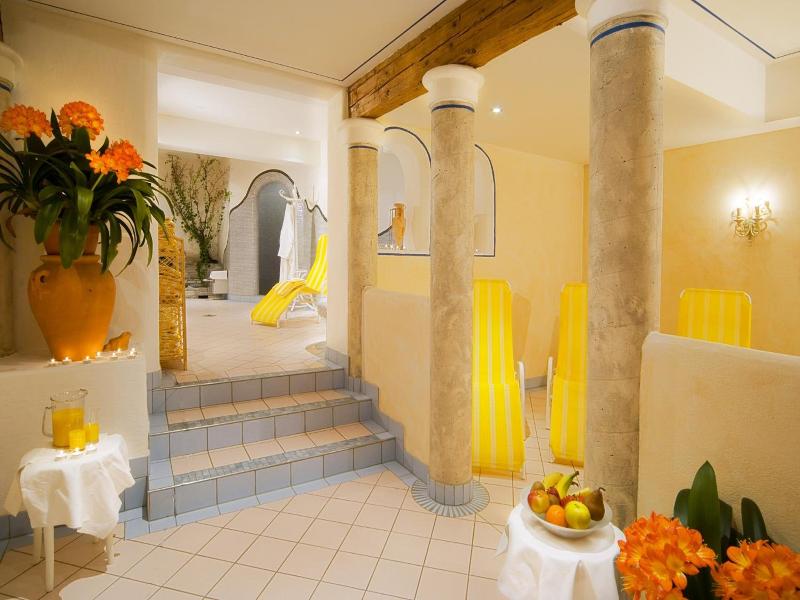 Blattlhof image