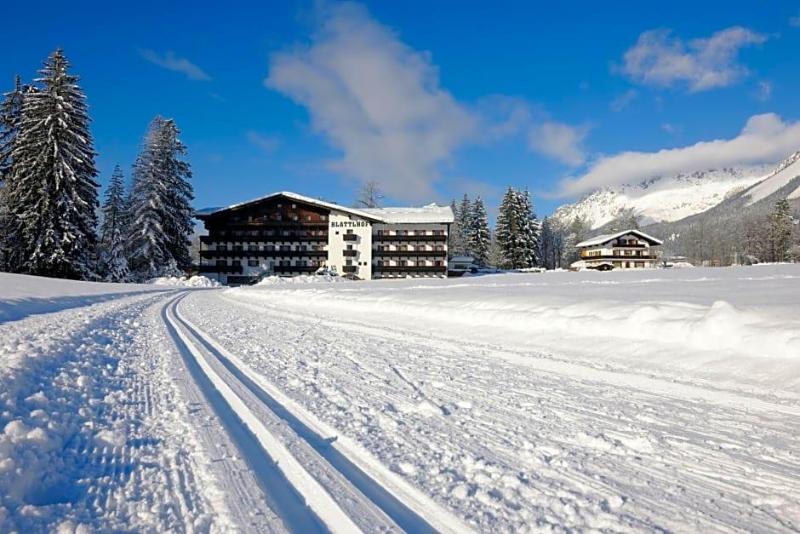 Blattlhof image