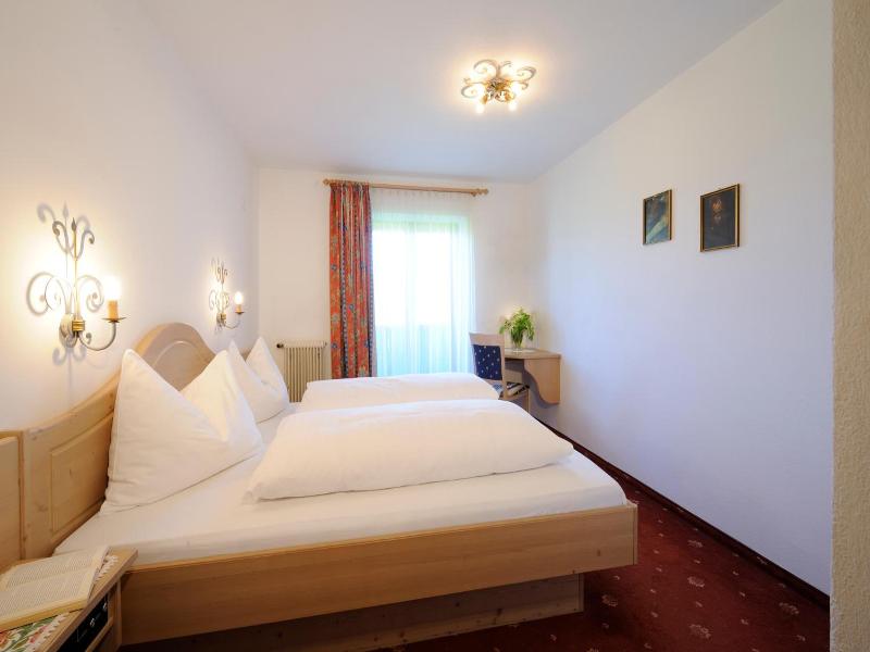 Blattlhof image