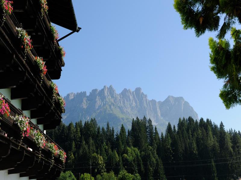 Blattlhof image
