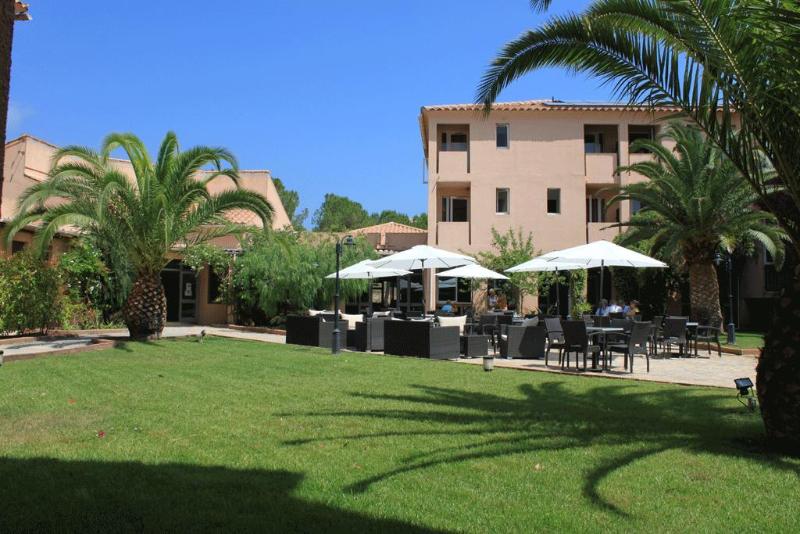 Les Pavillons du Golfe image