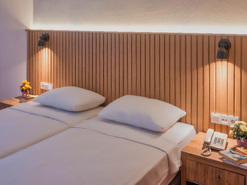 Bella Rose Apart Hotel image