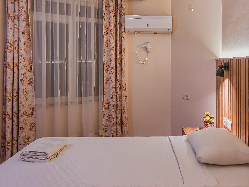 Bella Rose Apart Hotel image