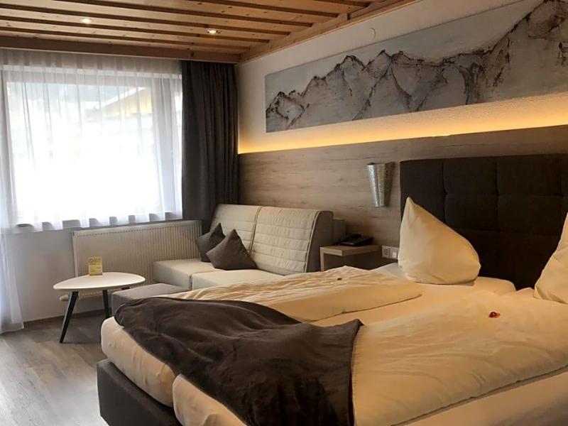 Landhotel Kaserer image