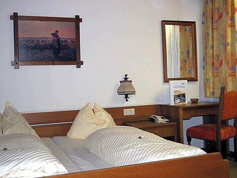 Landhotel Kaserer image