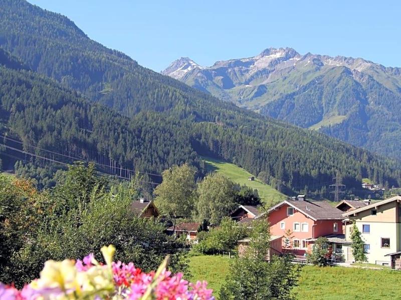 Landhotel Kaserer image