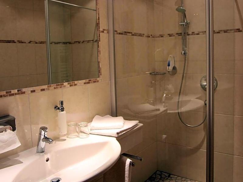Landhotel Kaserer image