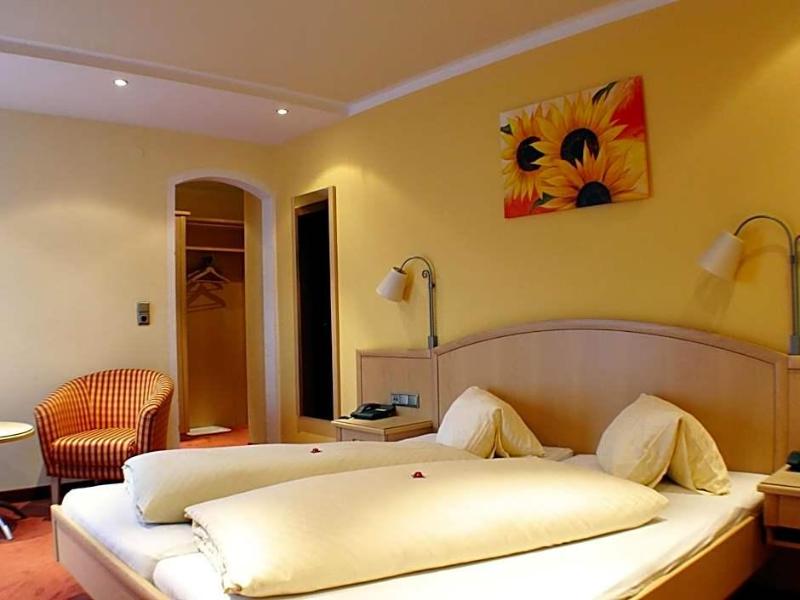 Landhotel Kaserer image